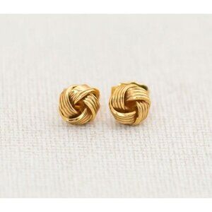 Vintage Little Golden Flowers Stud Earrings by Avon - A6